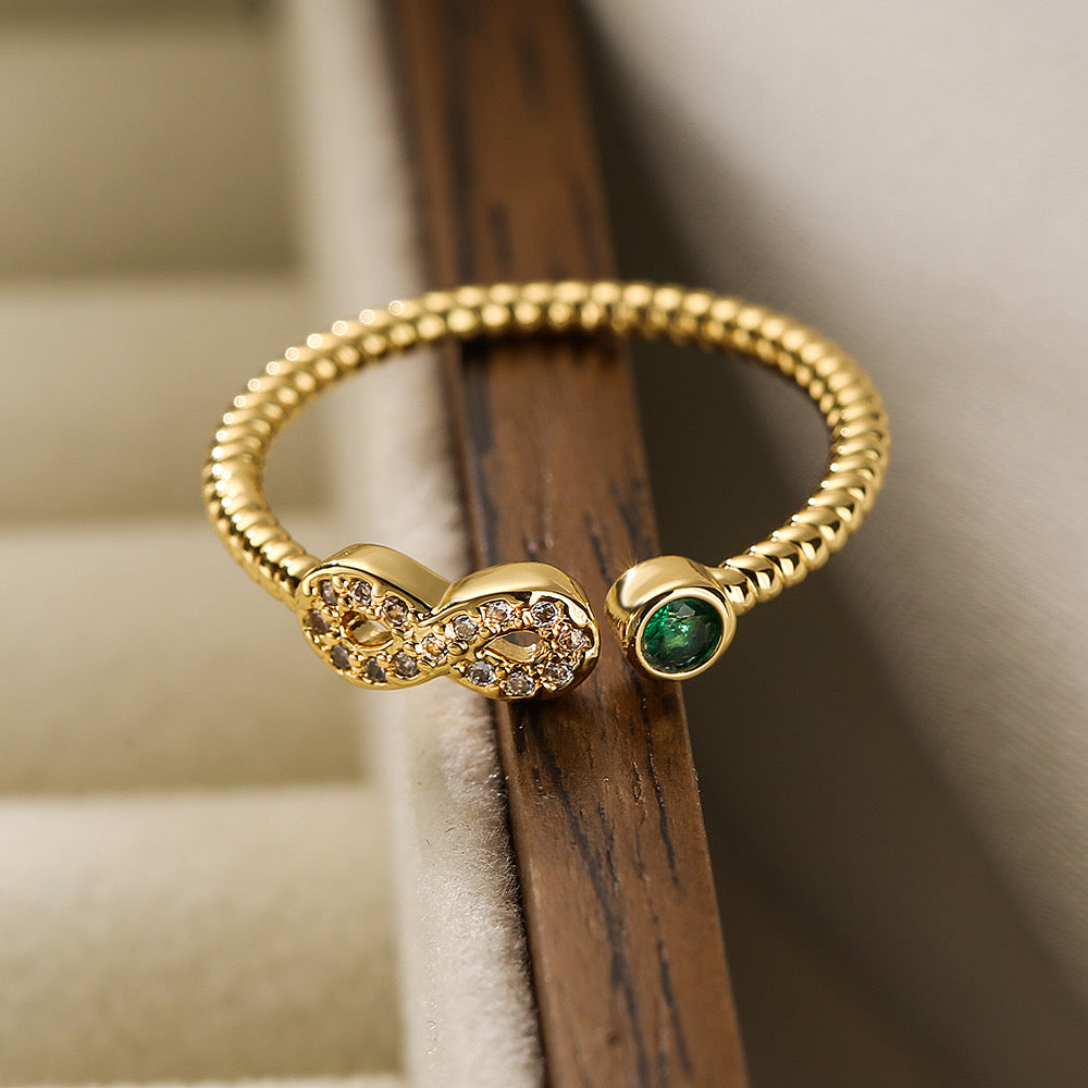 Ring infinite gold with green