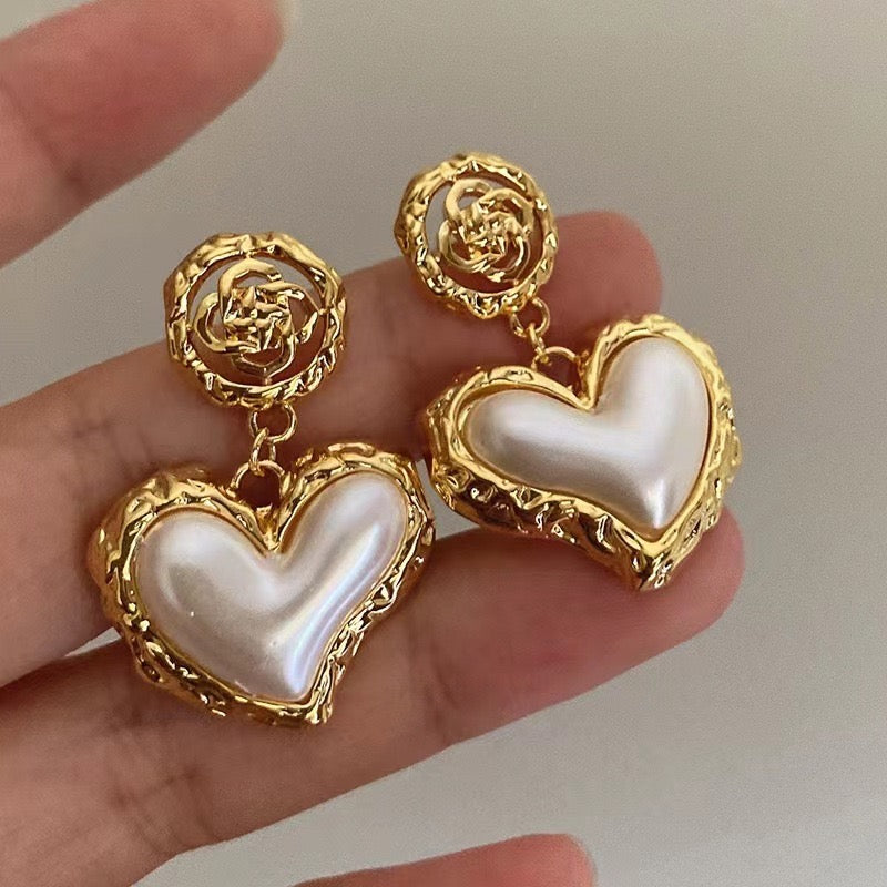 Pair vintage style heart