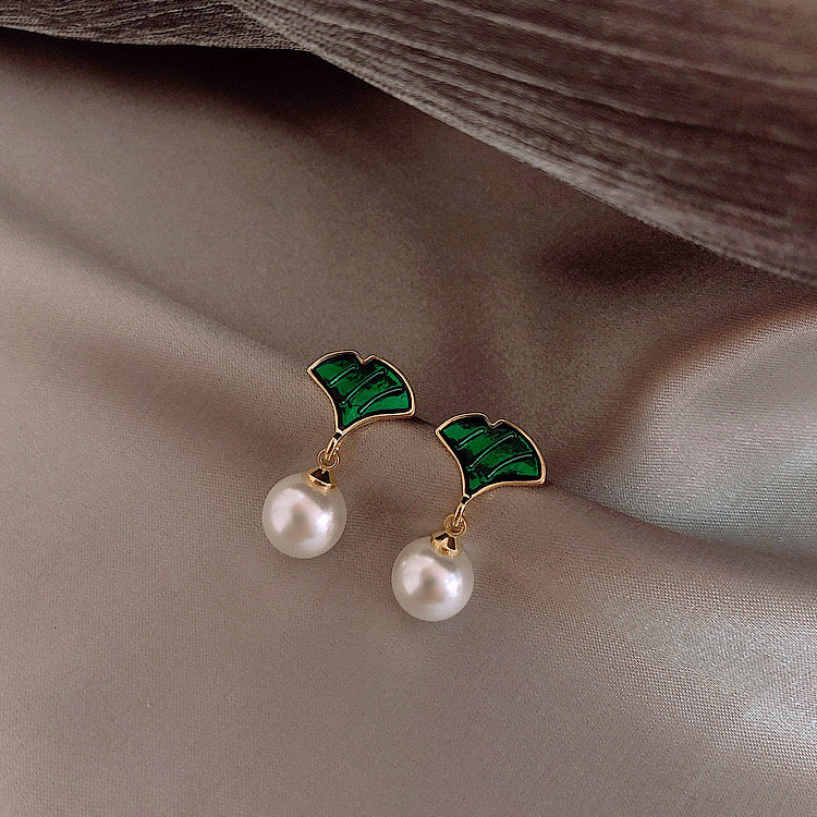 Earring stainless steel with pearl green