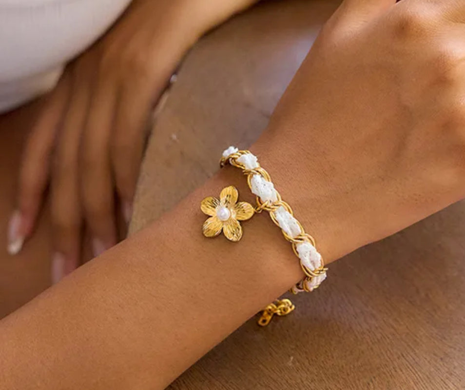 Stainless steel 18k set earrings and bracelets